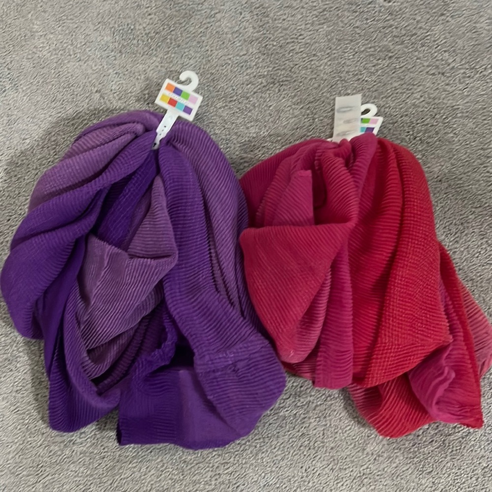 Infinity scarves Set of 2 Pink & Purple NWT